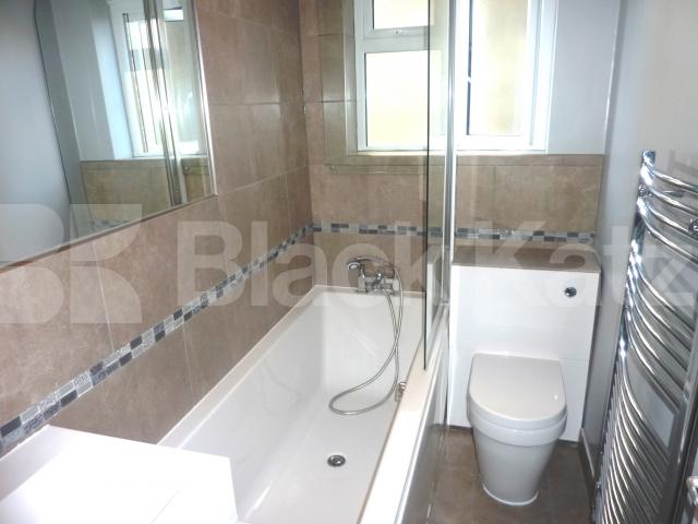 			SPACIOUS 1 BED WITH LARGE KITCHEN DINER!, 1 Bedroom, 1 bath, 1 reception Flat			 Hilldrop Crescent, TUFNELL PARK